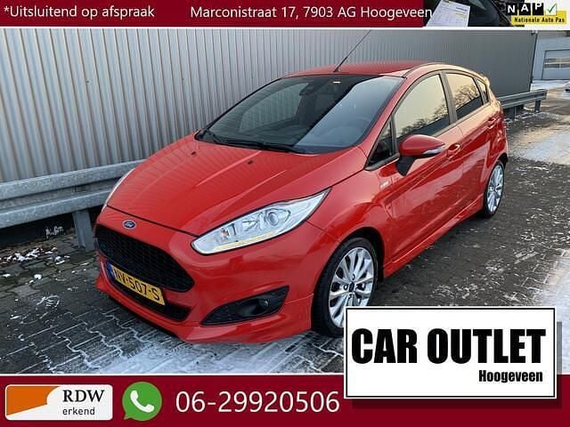 Rood (metallic) Occasion 2017 Ford Fiesta ST-Line Hatchback | € 6.950 (Super prijs) - Afbeelding 1/4