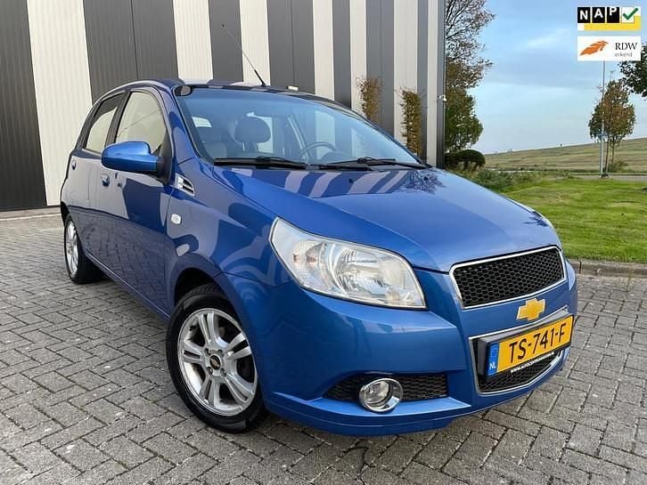 Blauw Occasion 2009 Chevrolet Aveo LS Hatchback | € 2.450 (Iets duurder) - Afbeelding 1/4