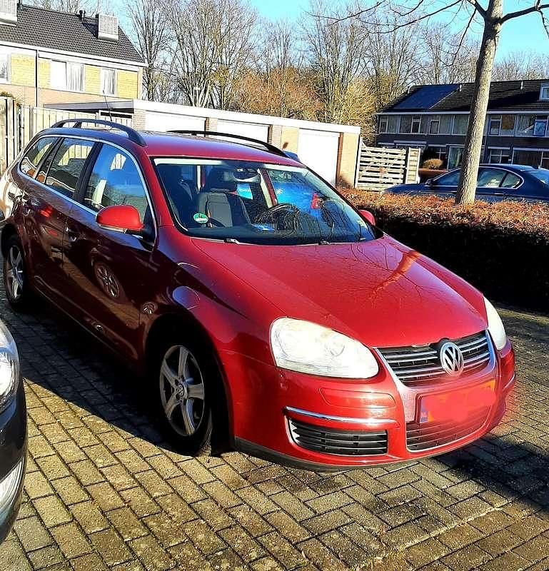 Rood Gebruikt 2008 VW Golf V Comfortline Stationwagen | € 3.299 (Eerlijke prijs) - Afbeelding 1/4