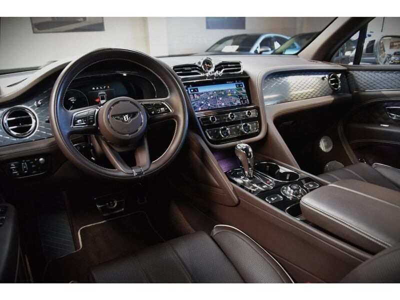 Occasion Bentley Bentayga 552 PK (405 kW) 2022 Grijs SUV