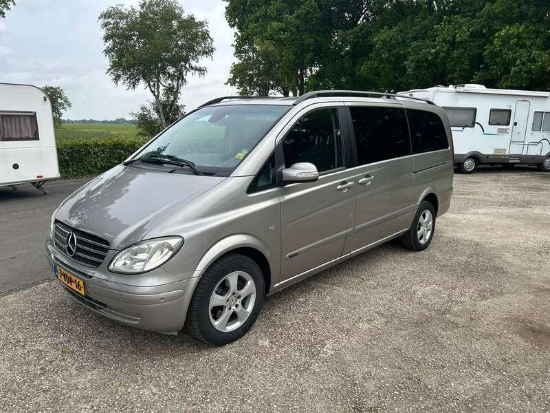 Brons Gebruikt 2009 Mercedes Viano MPV | € 14.000 (Duur) - Afbeelding 1/4