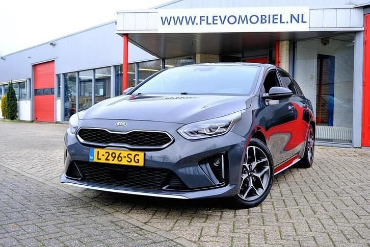 Grijs (metallic) Occasion 2021 Kia ProCeed GT-Line Stationwagen | € 15.450 (Eerlijke prijs) - Afbeelding 1/4