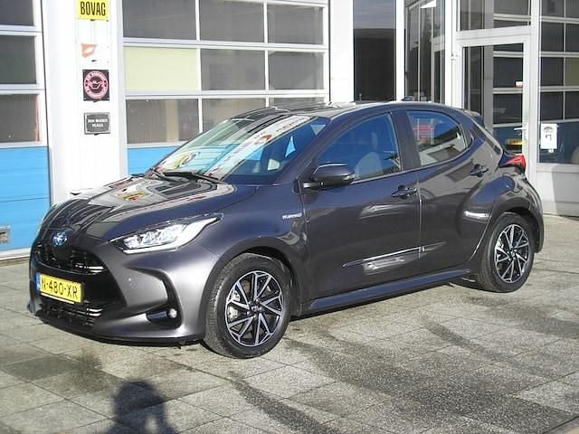Occasion Toyota Yaris Hybrid 92 PK (67 kW) 2020 Grijs Hatchback