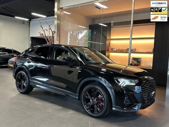 Zwart Gebruikt 2020 Audi Q3 Sportback S-Line SUV | € 37.750 (Eerlijke prijs) - Afbeelding 1/4