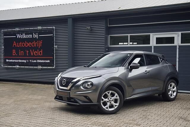 Grijs Gebruikt 2021 Nissan Juke N-Connecta SUV | € 15.950 (Super prijs) - Afbeelding 1/4
