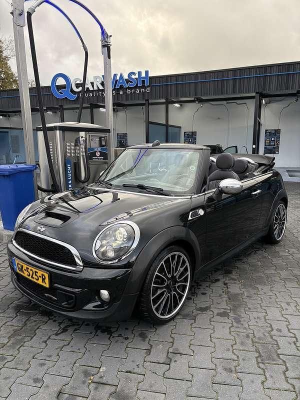 Zwart Gebruikt 2015 Mini Cooper S Cabriolet Cabriolet | € 13.450 - Afbeelding 1/4