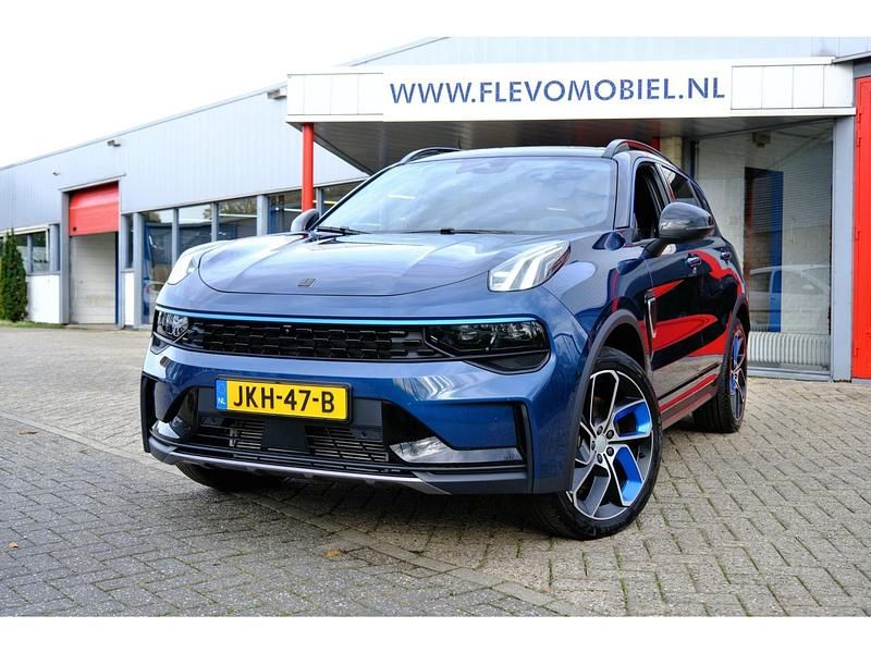 Blauw Gebruikt 2024 Lynk & Co 01 SUV | € 29.850 (Eerlijke prijs) - Afbeelding 1/4
