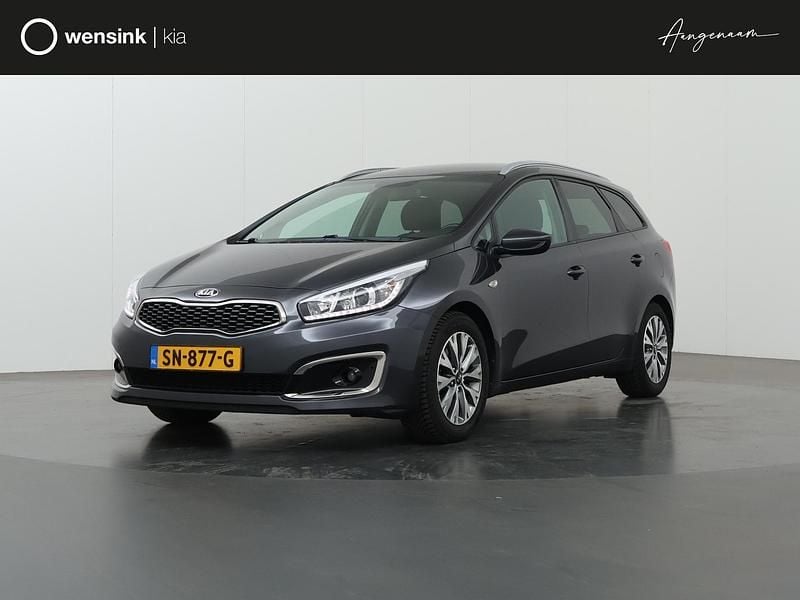 Grijs, metallic lak Gebruikt 2018 Kia Ceed Sportswagon Stationwagen | € 13.935 (Eerlijke prijs) - Afbeelding 1/4