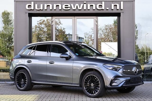 Grijs Gebruikt 2023 Mercedes GLC400d AMG SUV | € 67.950 (Eerlijke prijs) - Afbeelding 1/4