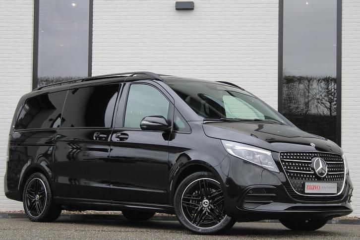 Occasion Mercedes V300 Exclusive 241 PK (177 kW) 2024 Zwart (metallic) MPV