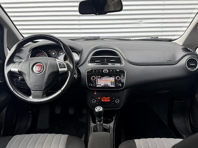 Occasion Fiat Punto Evo 99 PK (72 kW) 2017 Grijs (metallic) Hatchback