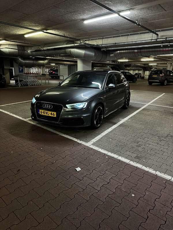 Grijs Gebruikt 2013 Audi A3 Hatchback | € 12.000 (Duur) - Afbeelding 1/4
