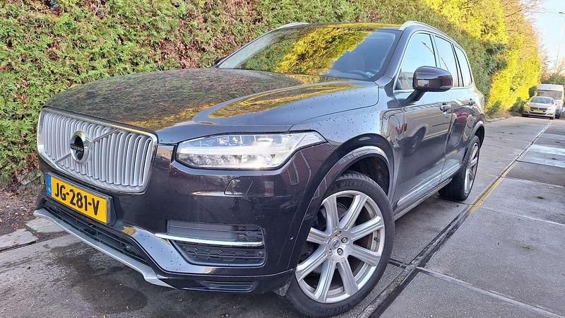 Zwart (metallic) Gebruikt 2016 Volvo XC90 Inscription SUV | € 21.900 (Super prijs) - Afbeelding 1/4