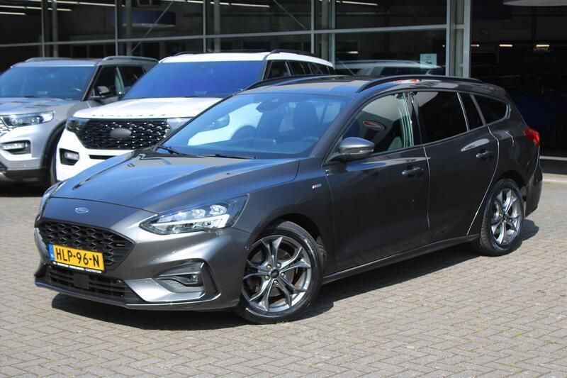 Grijs Gebruikt 2021 Ford Focus Business Edition Stationwagen | € 20.995 (Eerlijke prijs) - Afbeelding 1/4