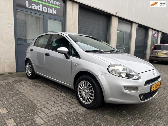 Grijs Gebruikt 2012 Fiat Punto Evo Pop Hatchback | € 3.250 (Super prijs) - Afbeelding 1/4