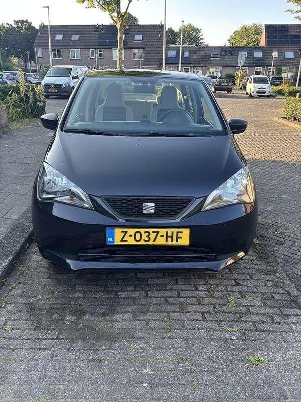 Zwart Gebruikt 2013 Seat Mii Hatchback | € 5.000 (Eerlijke prijs) - Afbeelding 1/4