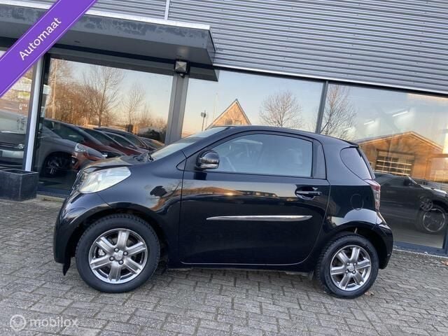 Occasion Toyota iQ 68 PK (50 kW) 2009 Zwart Hatchback