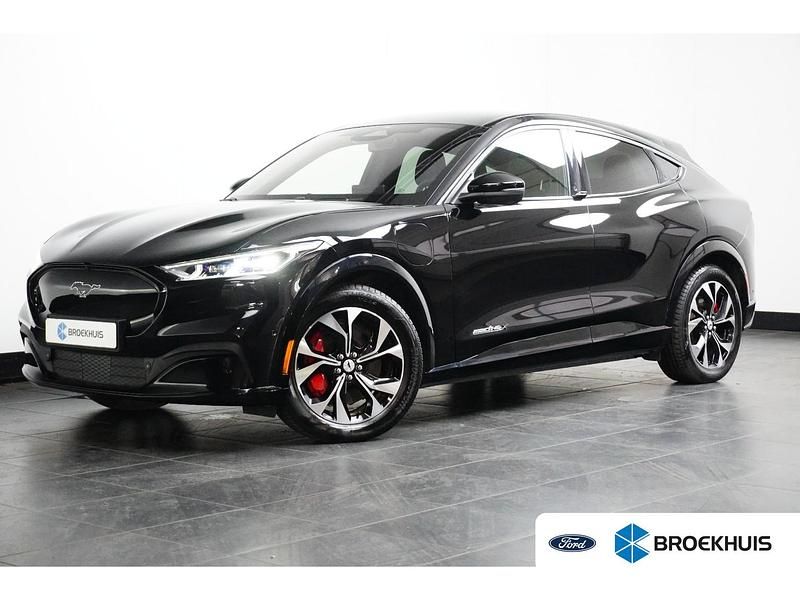 Zwart Gebruikt 2024 Ford Mustang Premium SUV | € 41.800 - Afbeelding 1/4