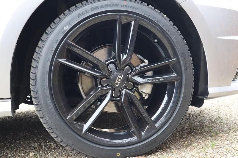 Occasion Audi A1 Sportback S-Line 97 PK (71 kW) 2018 Grijs (metallic) Hatchback