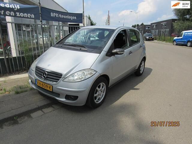 Grijs Gebruikt 2004 Mercedes A150 Classic MPV | € 1.600 - Afbeelding 1/4
