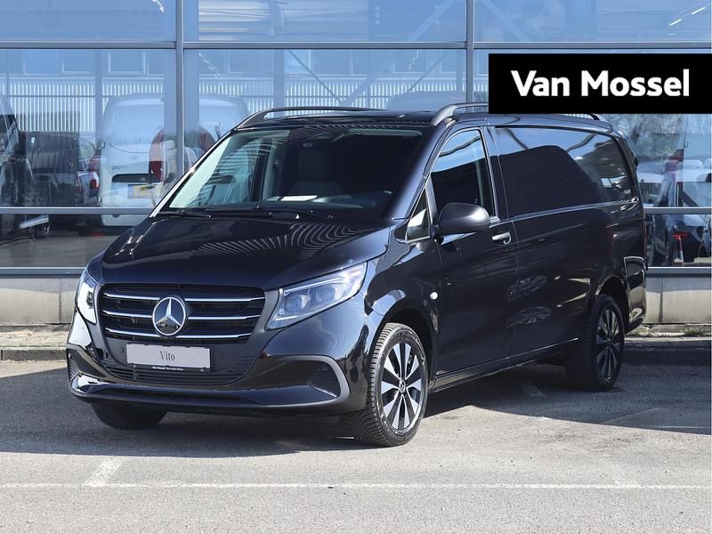 Zwart Nieuw 2025 Mercedes Vito Van | € 64.838 (Super prijs) - Afbeelding 1/4