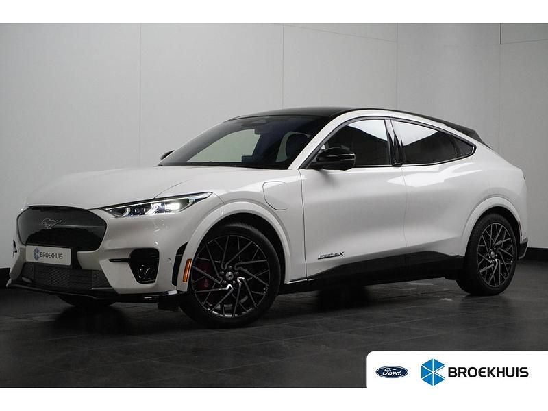 Wit Gebruikt 2022 Ford Mustang GT SUV | € 42.800 - Afbeelding 1/4