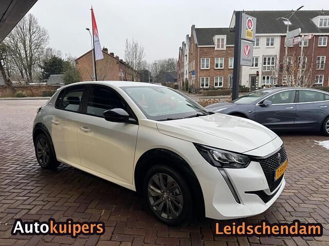 Occasion Peugeot e-208 Active 100 kW (136 PK) 2023 Wit Hatchback