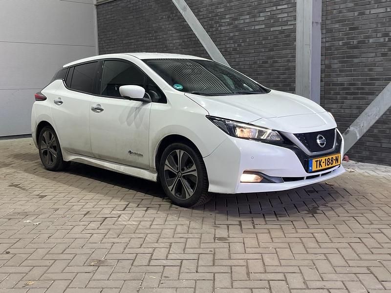 Wit Occasion 2018 Nissan Leaf 360º Hatchback | € 8.900 (Eerlijke prijs) - Afbeelding 1/1