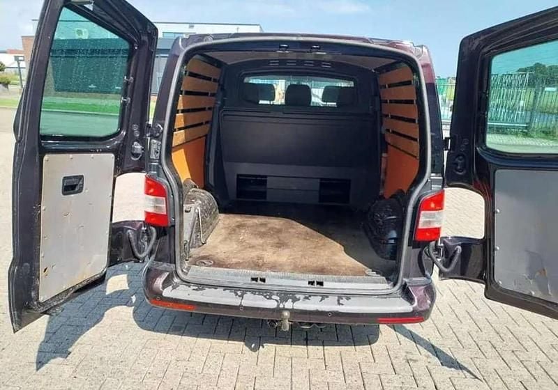 Paars Gebruikt 2015 VW T5 Van | € 4.700 (Super prijs) - Afbeelding 1/4