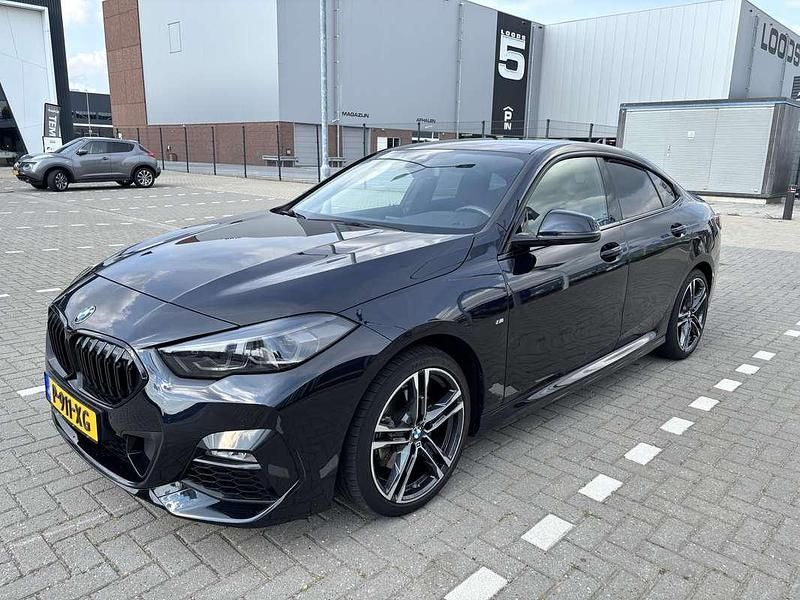 Zwart Gebruikt 2022 BMW 218 Sedan | € 28.250 (Duur) - Afbeelding 1/4