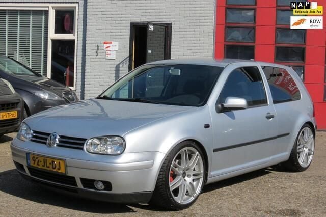 Grijs Gebruikt 2002 VW Golf IV Sportline Hatchback | € 1.250 (Eerlijke prijs) - Afbeelding 1/4