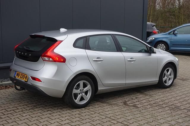 Occasion Volvo V40 Kinetic 120 PK (88 kW) 2017 Grijs Hatchback