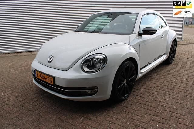 Wit Gebruikt 2012 VW Beetle Sport Hatchback | € 9.250 (Eerlijke prijs) - Afbeelding 1/4