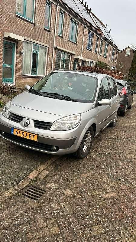 Occasion Renault Scénic II Luxe 113 PK (83 kW) 2005 Grijs MPV