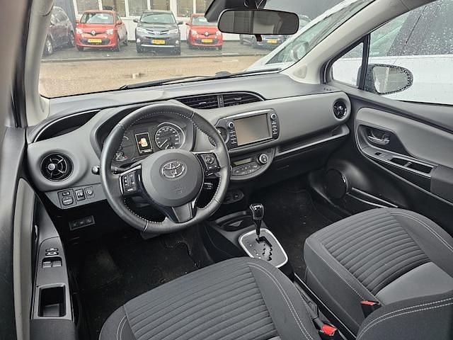 Occasion Toyota Yaris Hybrid Active 2019 Wit (metallic) Hatchback