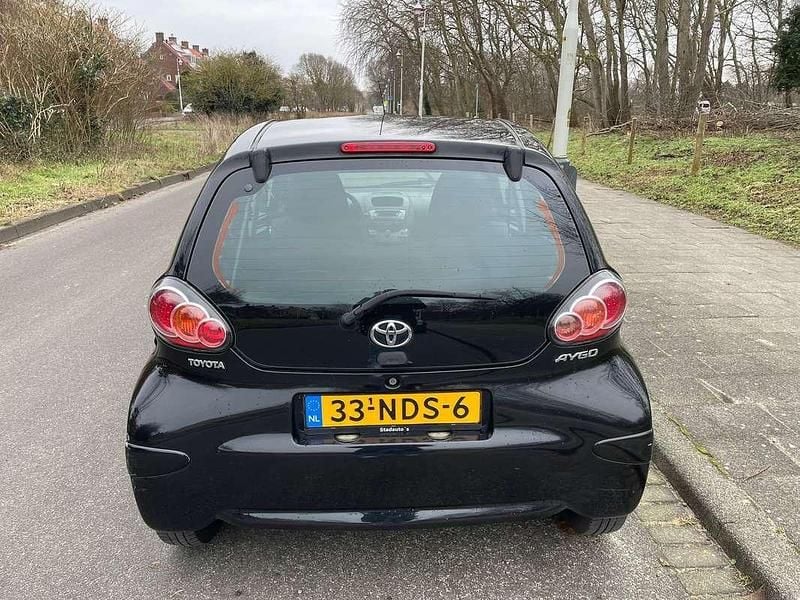 Occasion Toyota Aygo 68 PK (50 kW) 2010 Zwart Hatchback