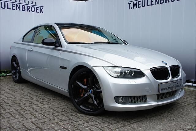 Grijs Gebruikt 2008 BMW 335 Coupé | € 11.450 (Super prijs) - Afbeelding 1/4