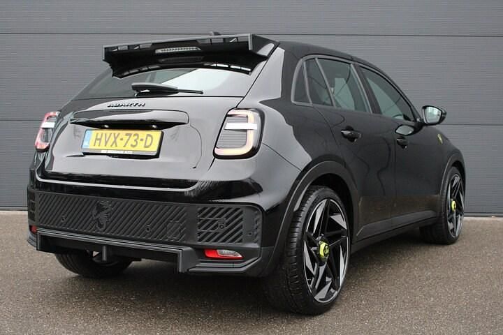 Occasion Abarth 600e Turismo 175 kW (238 PK) 2025 Zwart SUV