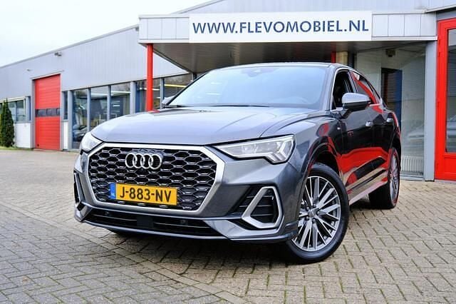 Grijs Gebruikt 2020 Audi Q3 Sportback S-Line SUV | € 32.450 (Super prijs) - Afbeelding 1/4