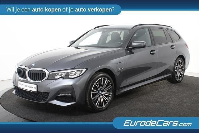 Grijs Gebruikt 2022 BMW 330 M Sport Stationwagen | € 31.850 (Super prijs) - Afbeelding 1/4