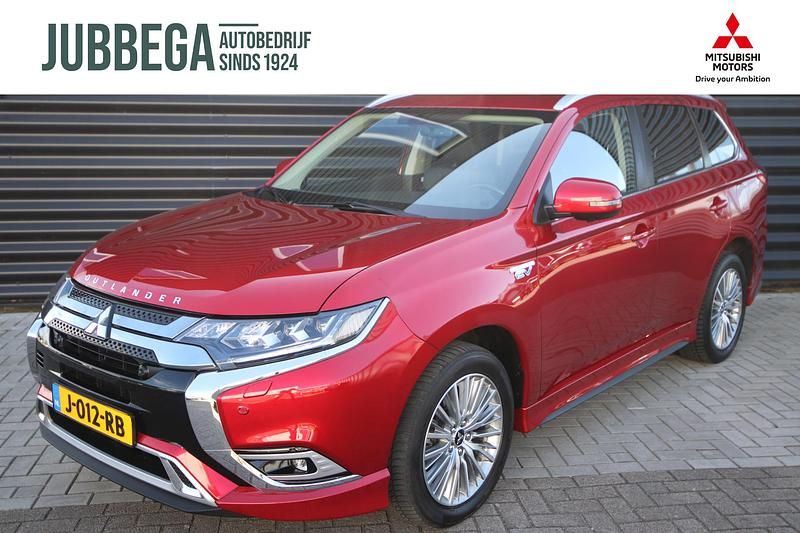 Rood Gebruikt 2020 Mitsubishi Outlander Intense+ SUV | € 22.895 (Eerlijke prijs) - Afbeelding 1/4