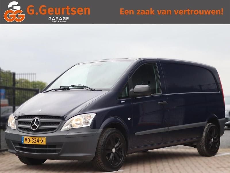 Blauw Gebruikt 2013 Mercedes Vito Sedan | € 8.456 (Eerlijke prijs) - Afbeelding 1/4