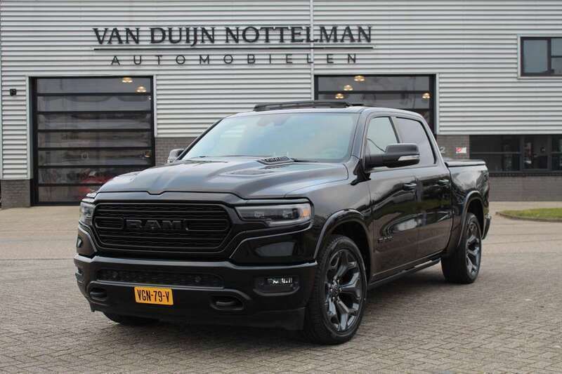 Zwart Gebruikt 2020 Dodge Ram Limited Pickup | € 58.950 (Eerlijke prijs) - Afbeelding 1/4