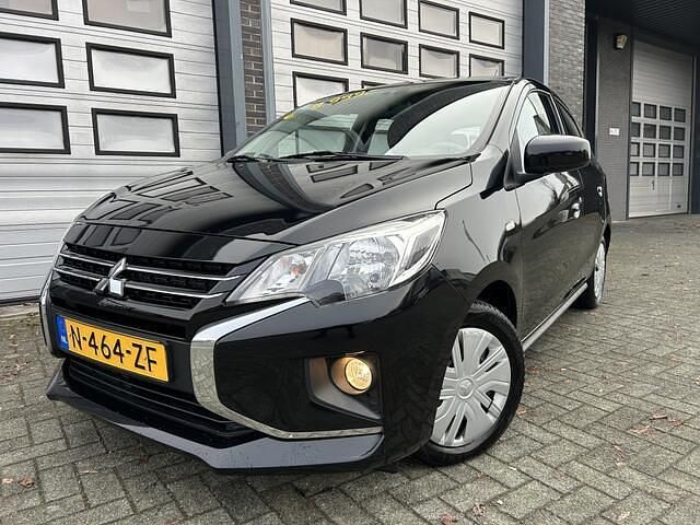 Occasion Mitsubishi Space Star 71 PK (52 kW) 2022 Zwart Hatchback