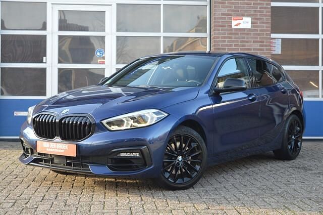 Occasion BMW 118 Executive 140 PK (102 kW) 2020 Blauw (metallic) Hatchback