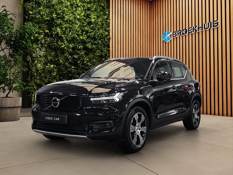 Zwart Occasion 2018 Volvo XC40 Inscription SUV | € 27.900 (Super prijs) - Afbeelding 1/4