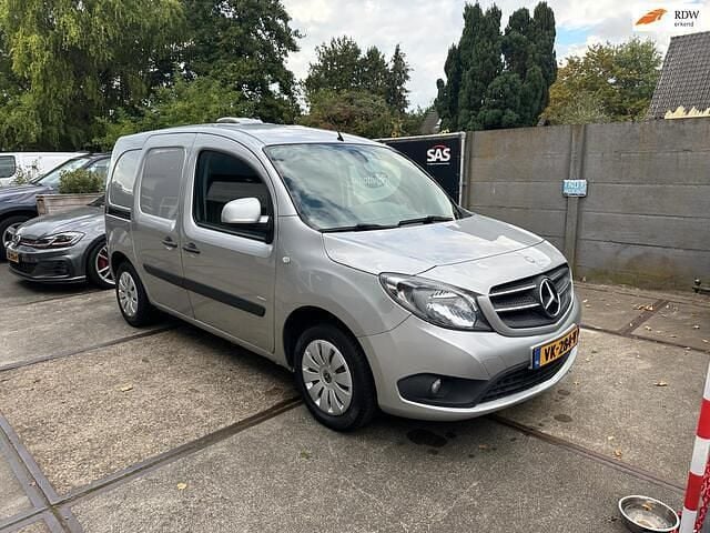 Zilver (metallic) Occasion 2014 Mercedes Citan 109 Van | € 5.650 (Eerlijke prijs) - Afbeelding 1/4