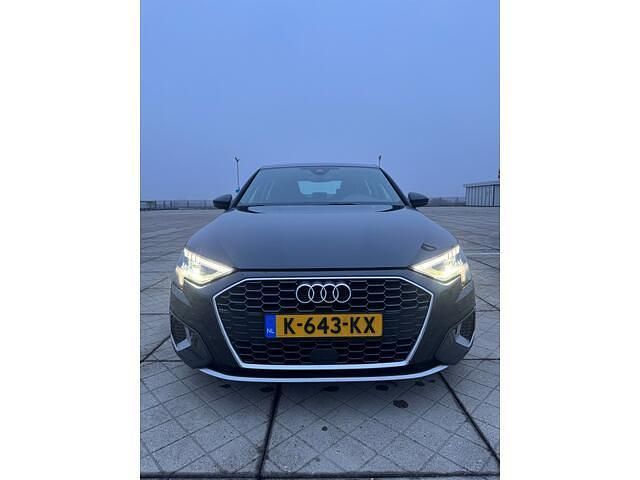Occasion Audi A3 Business 110 PK (80 kW) 2021 Grijs Sedan