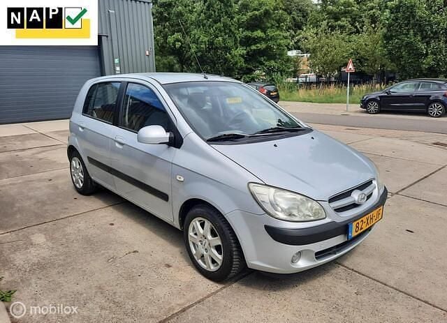 Zilver Gebruikt 2007 Hyundai Getz Active Hatchback | € 1.399 (Eerlijke prijs) - Afbeelding 1/4