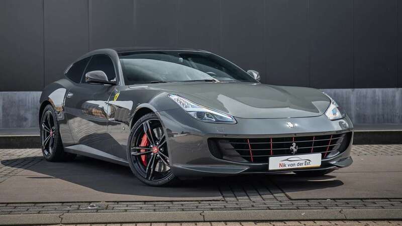 Grijs Gebruikt 2019 Ferrari GTC4Lusso Coupé | € 259.950 - Afbeelding 1/4